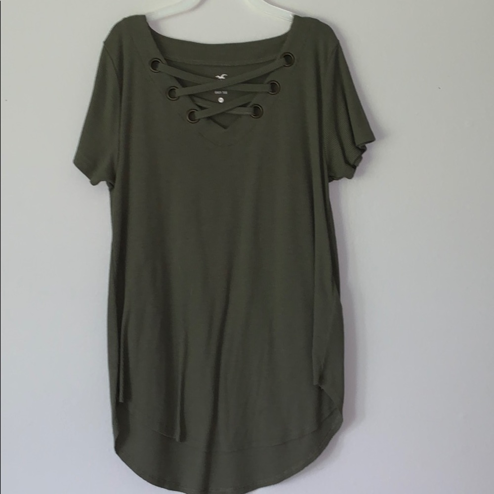 hollister tee